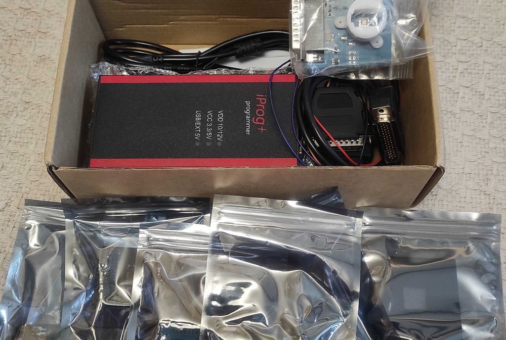 Програматор IProG V87 + адаптери