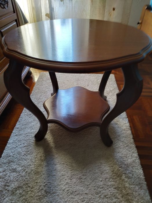 Mesa Pequena em madeira