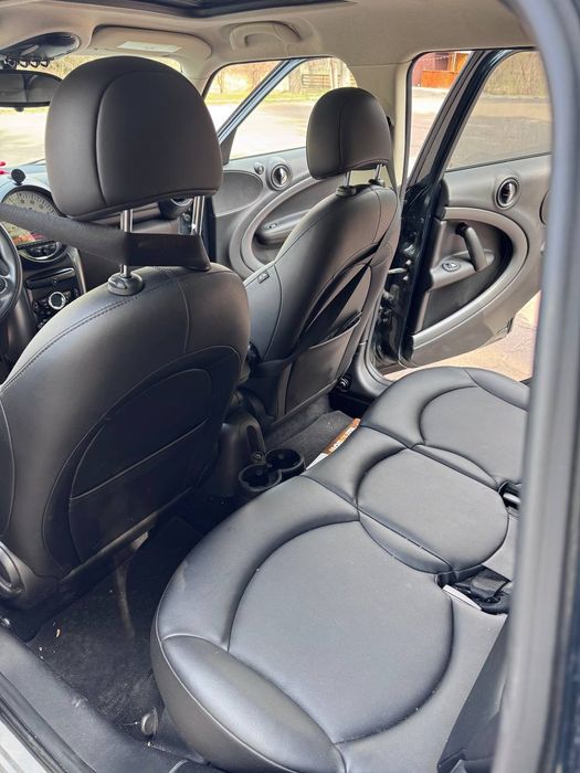 Автомобили легковые