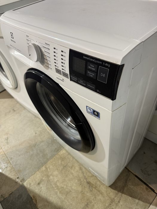 Стиральная машинка  electrolux PERFECTCARE 600|