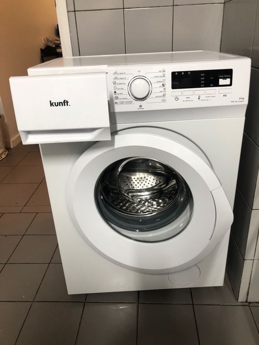 Máquina de lavar semi -nova