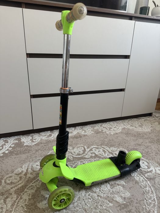 Самокат 3 в 1 салатовий