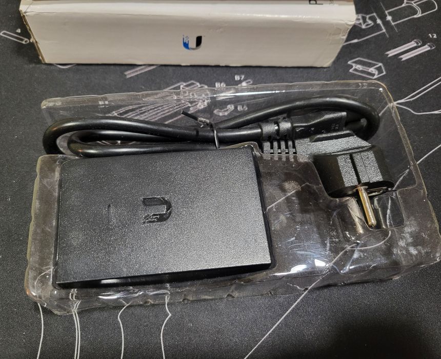 PoE adapter Ubiquity 24V