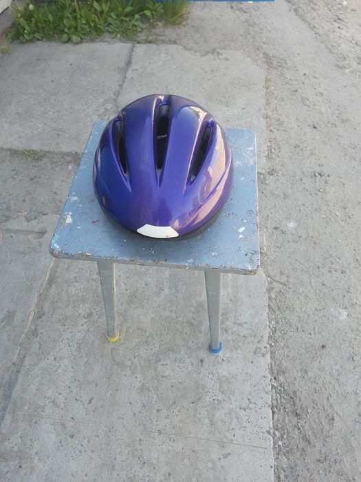 Шлем велосипедный.