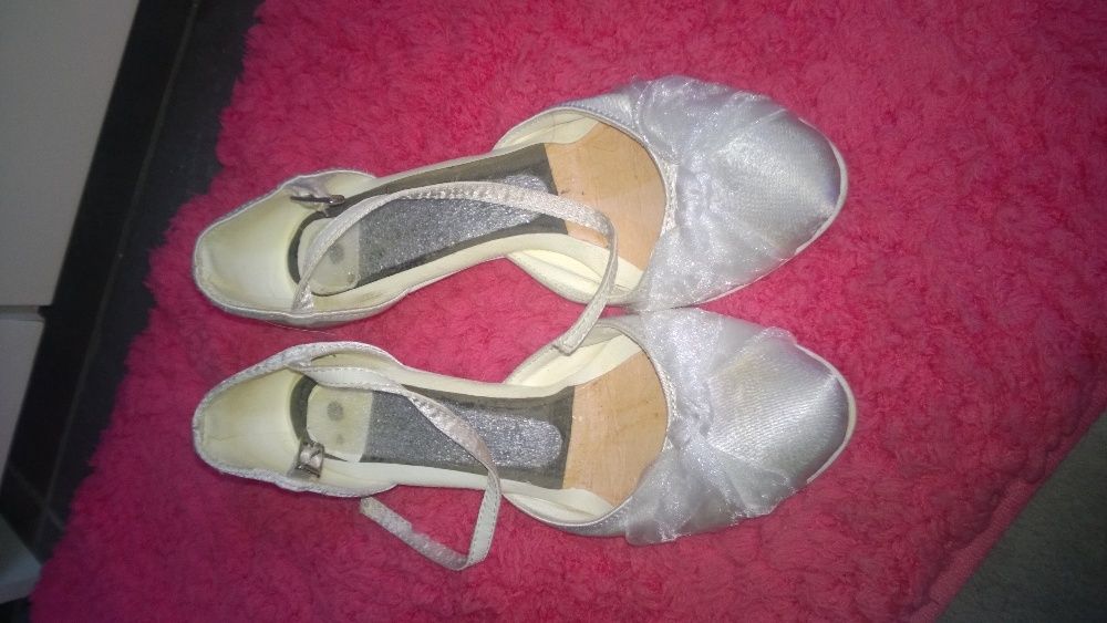 Buty białe, ślub, komunia . Rozmiar 35