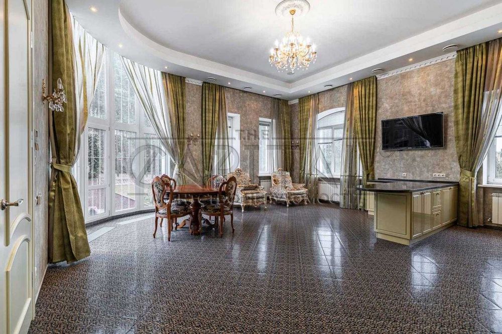 Продаж будинку з басейном, с. Хлепча, Васильківський р-н