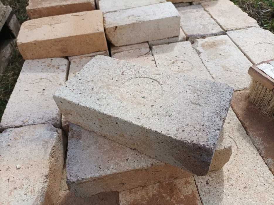 Вогнетривка цегла, шамотна цегла, шамотка