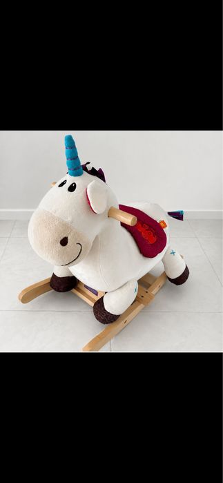 Unicórnio de Baloiço B. Toys – Como Novo