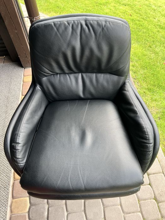 Fotel wypoczynkowy czarny z ekoskóry