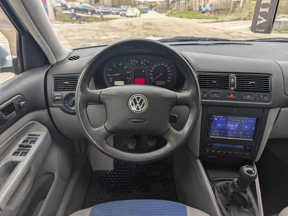 Фольцваген Гольф 4 бензин 1.6 VW Golf 4 1.6 MPI