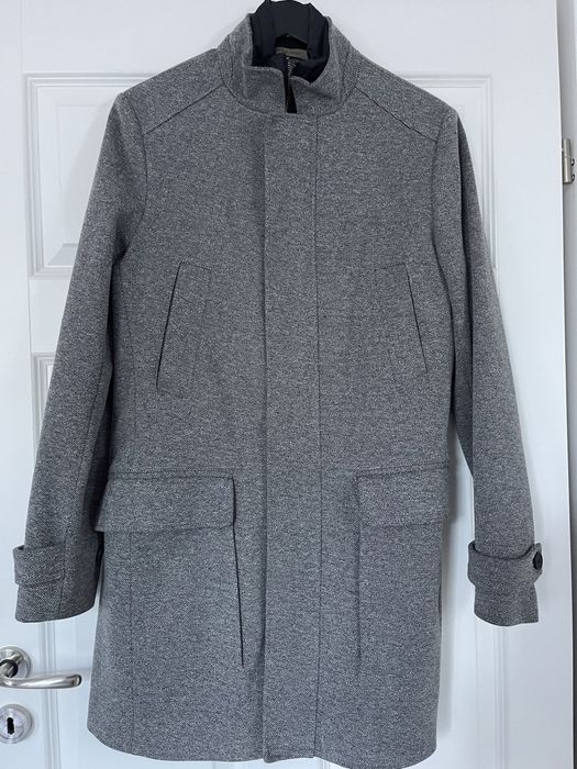 Męski płaszcz Zara w mikrowzór kolor szary