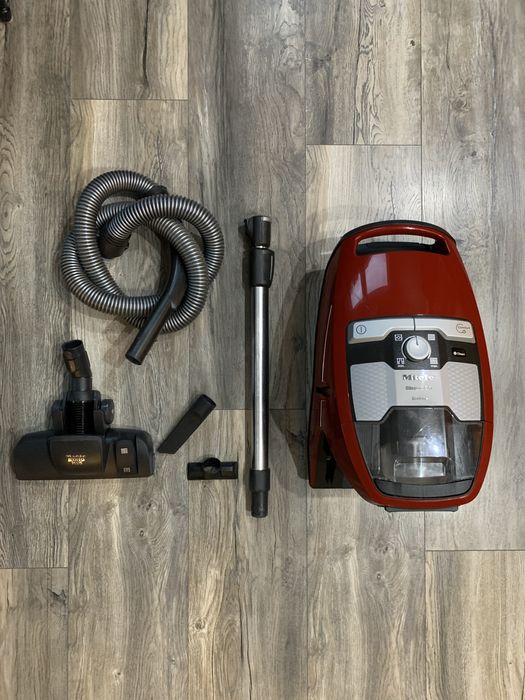 Odkurzacz bezworkowy Miele Blizzard CX1 | stan bdb