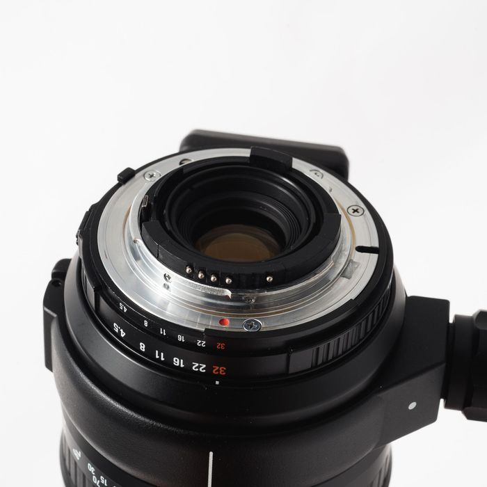 Об'єктив Sigma AF 135-400mm f/4.5-5.6D APO для Nikon