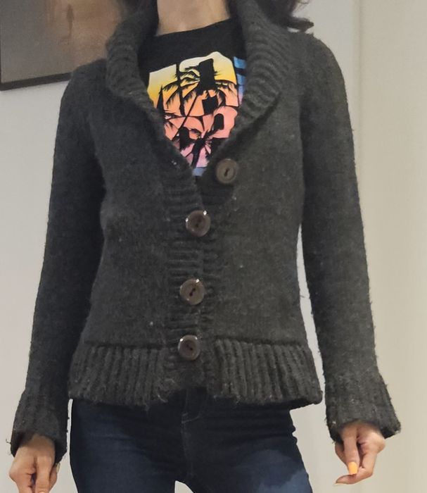 Sweter wełniany szary