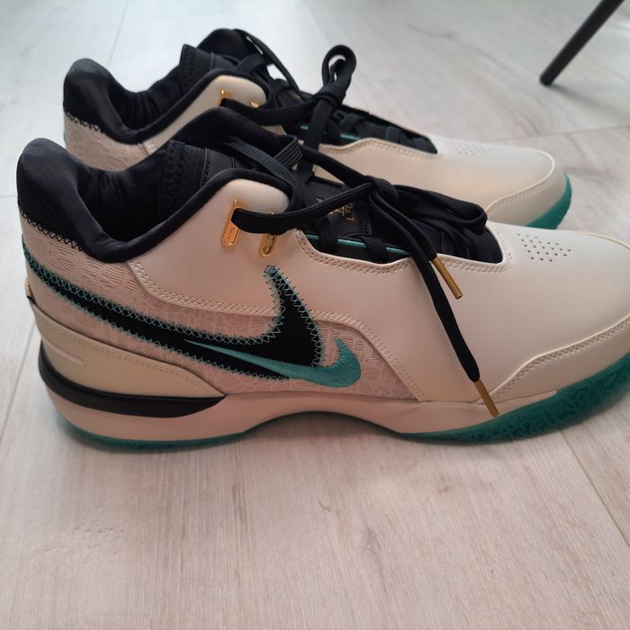 Кросівки Nike Liverpool F.C. X Zoom Lebron Nxxt Gen Ampd Beige