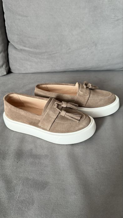 Продам мокасини 22 см устілка, замшеві