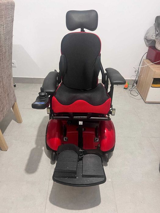 Cadeira de Rodas Elétrica 2024 – Como Nova – Apenas 3 Meses de Uso