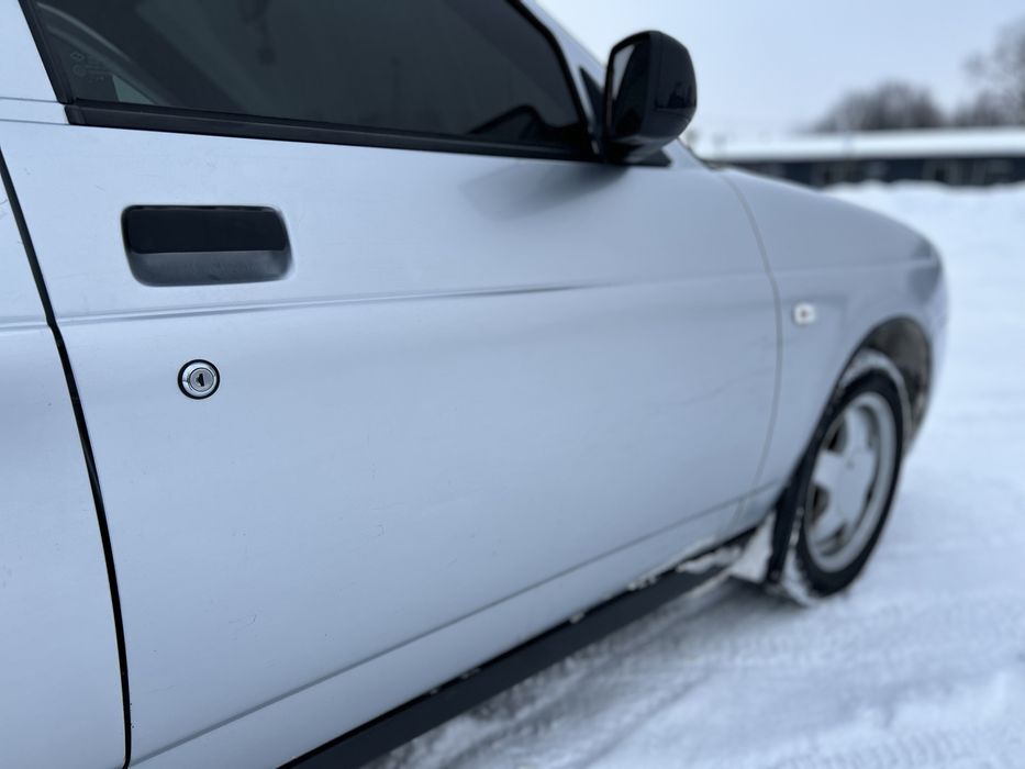 Продам приору 4-газ