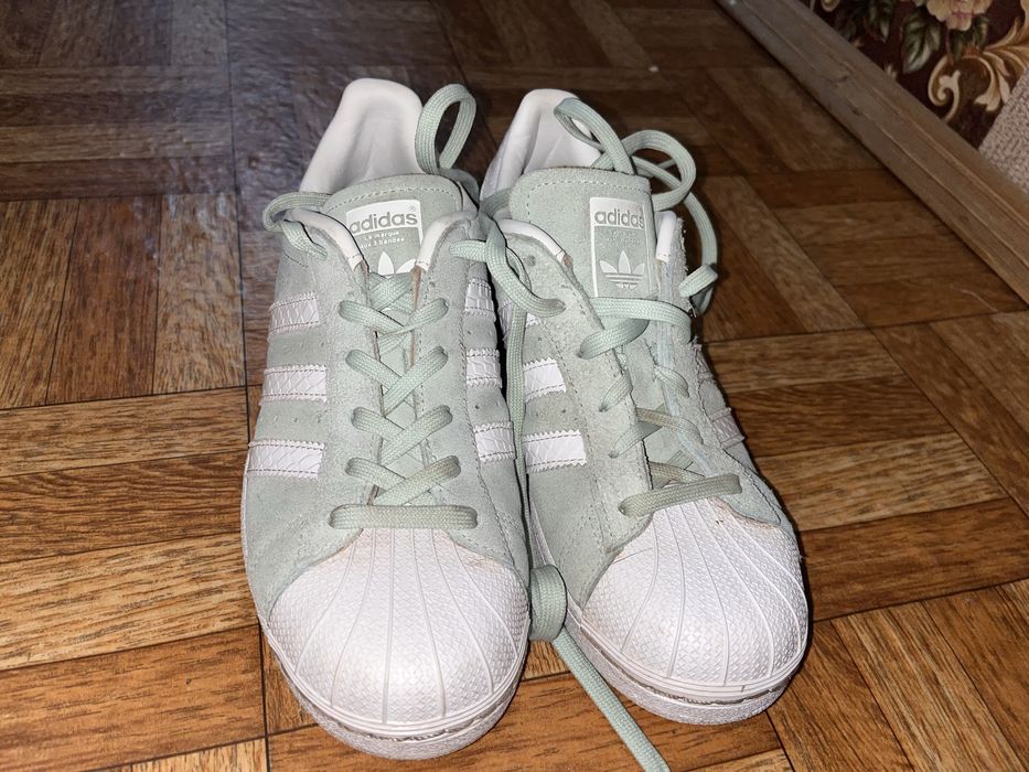 Красовки superstar