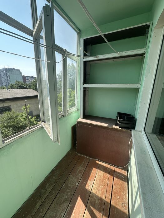 Терміново продам двокімнатну квартиру по вулиці Миколайчука