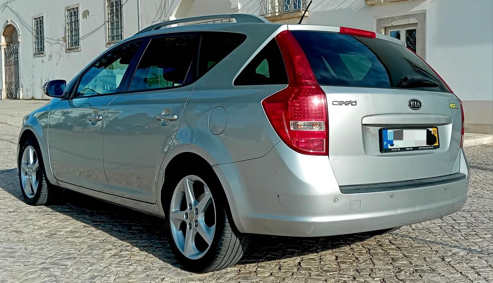 KIA CEED SW EXCELENTE Estado