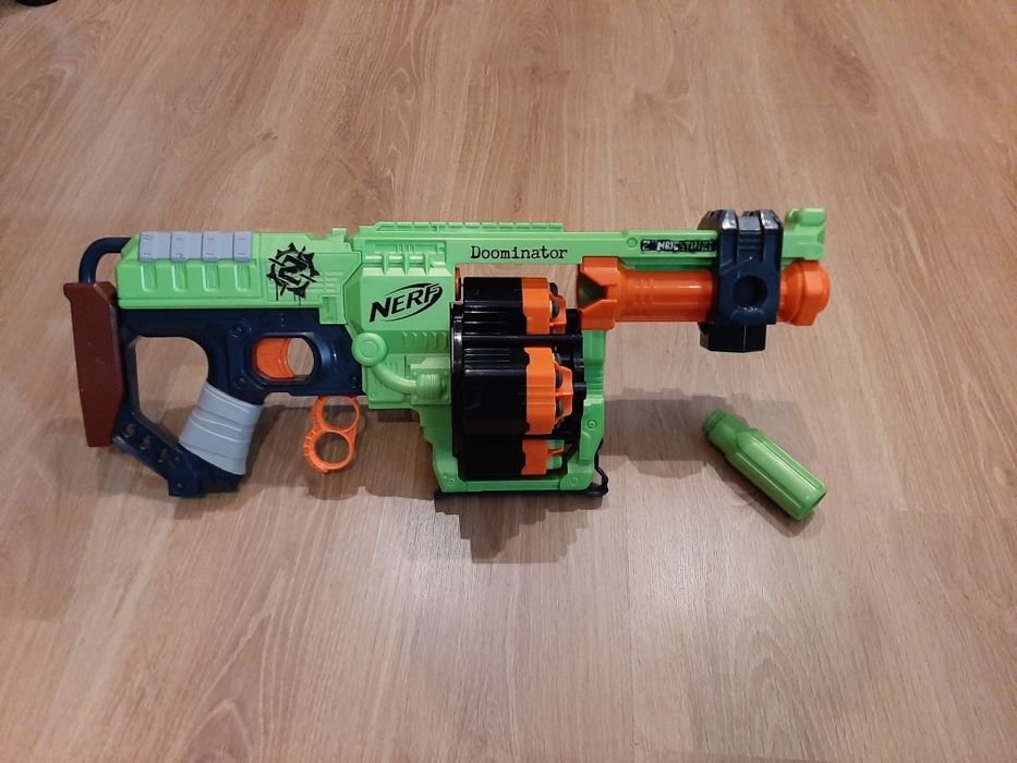 Nerf Zombie Doominator