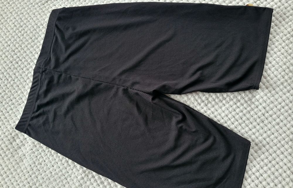 Hit Nowe krótsze spodenki legginsy damskie sportowe w prążkowane