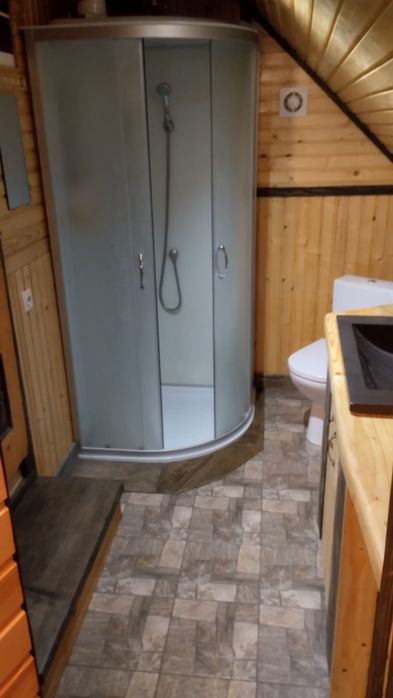 Здається файна хата...