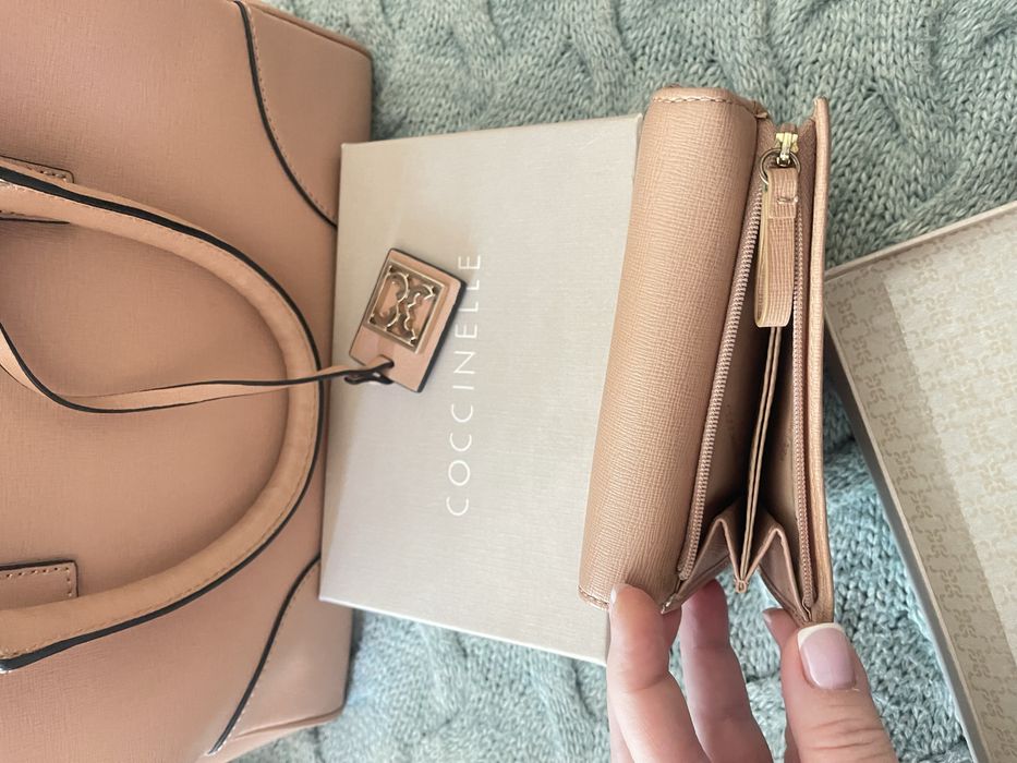 Продам  кошелек Coccinelle