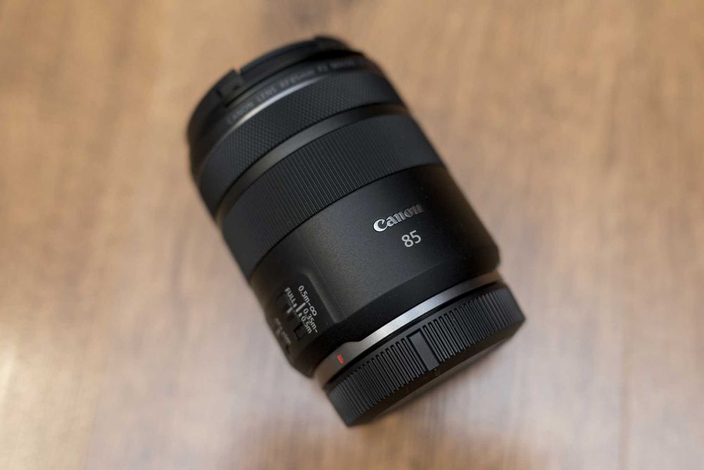 Obiektyw Canon RF 85 mm f/2 Macro IS STM