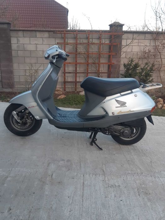 Скутер Honda Lead af20 хонда   продам