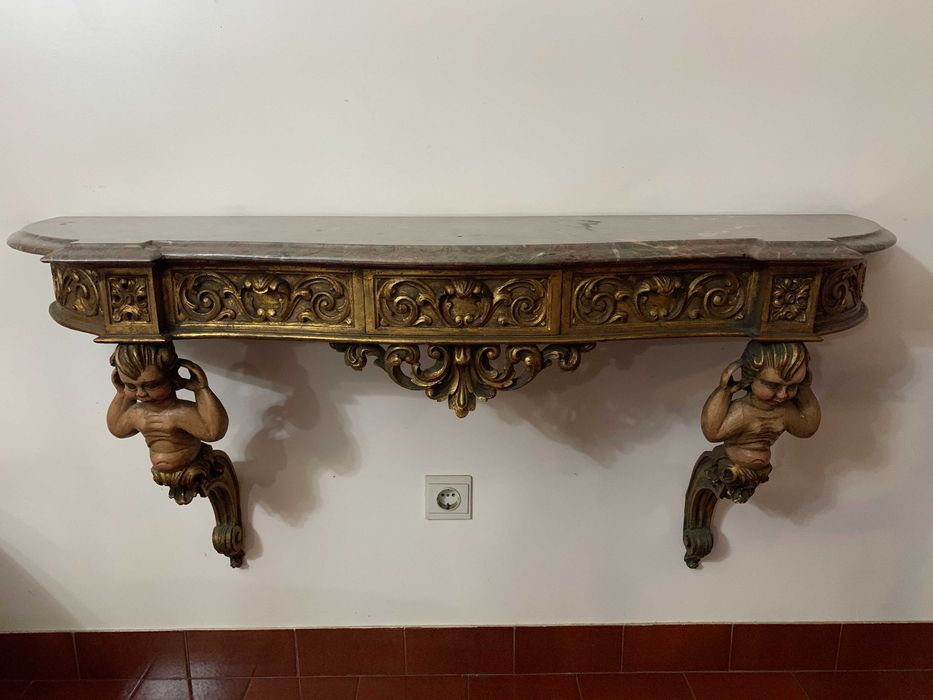 CREDÊNCIA CLÁSSICA DE PAREDE COM TAMPO EM PEDRA