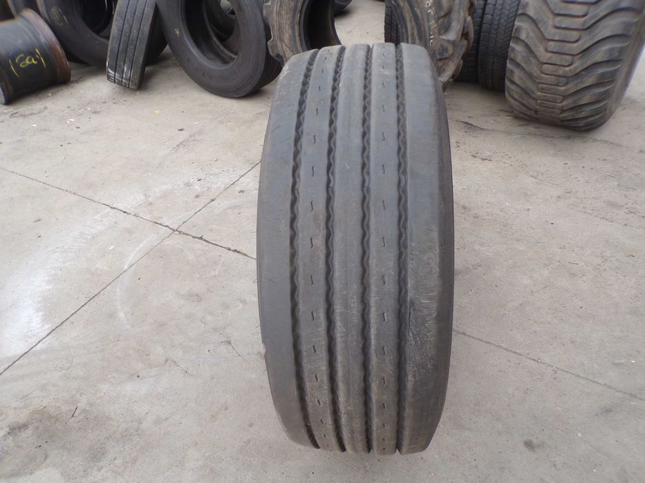opona 385/65R22.5 KUMHO KLT03 (800 netto)