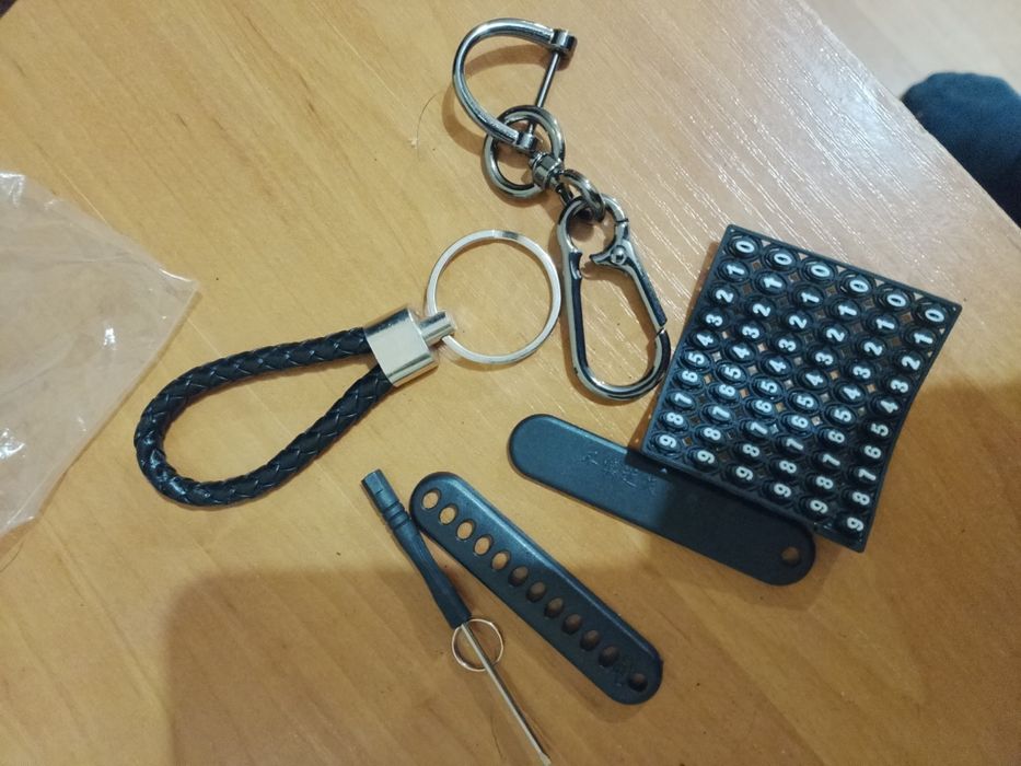 Брелок новий.     .