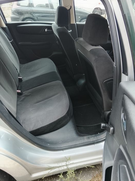 Citroën C4 1.4 .