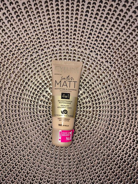 Podkład Eveline do twarzy Nowy 102 Vanilla
