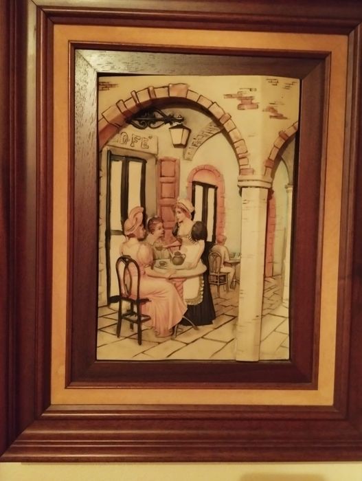 Decorative Items64738060343938127