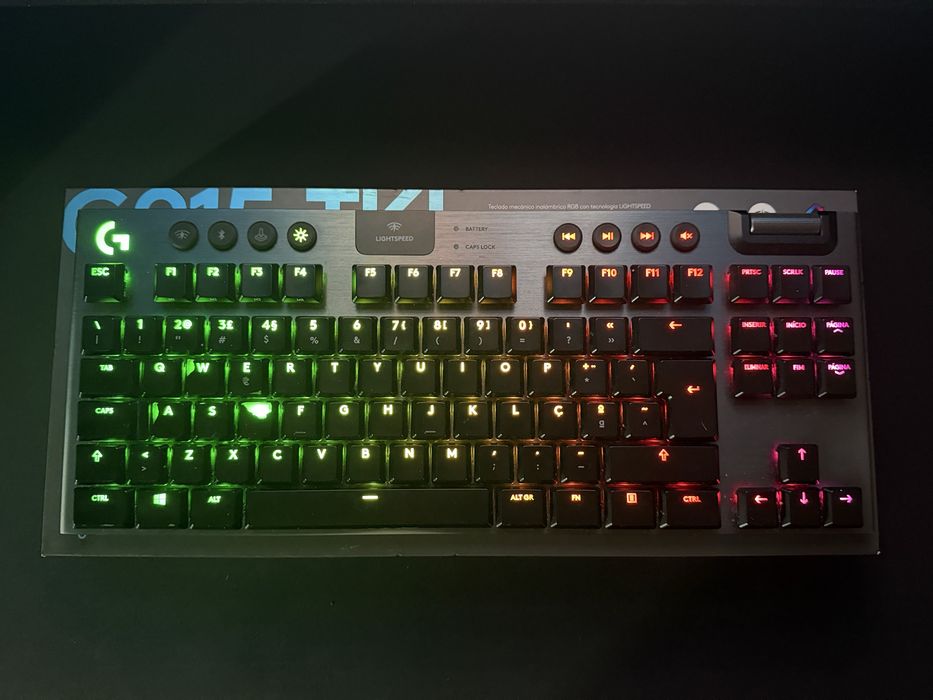 Teclado Gaming Logitech G915 X TKL