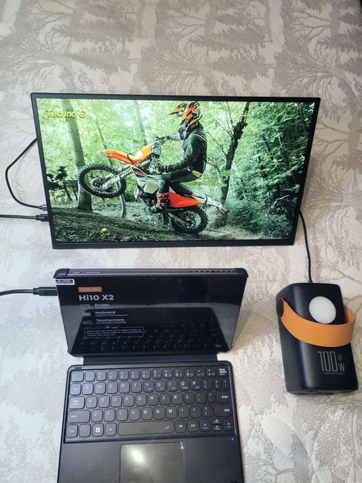 Портативний монітор UPERFECT 18.5 дюйм  120Гц FHD Type C 3.1 HDMI