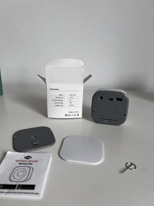 Sensor movimento wifi Tuya Smart Life