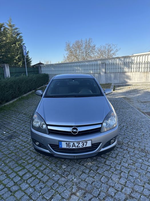 Opel Astra GTC 2 lugares