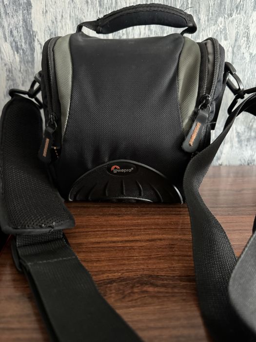 Фотоапарат Canon 100D з кіт.обʼєк. І обʼєктив Canon EF85 f 1.8