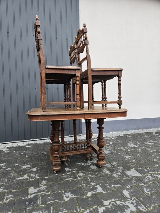 Stół z krzesłami ,stary komplet