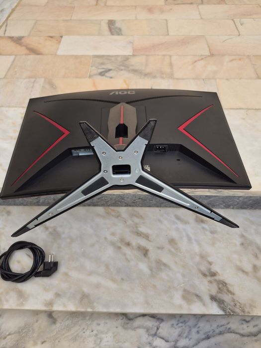 Monitor gaming /\OC