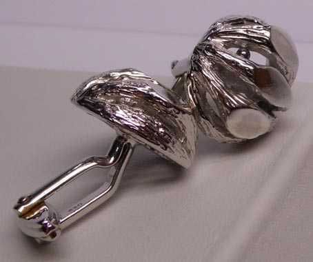 Srebrne spinki ciekawe ozdoby