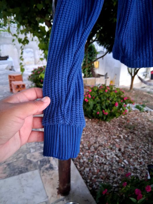 Camisola Zara,com calça H&M.