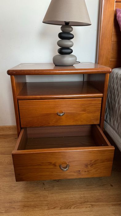 CONJUNTO Cama Solteiro + Mesa de Cabeceira