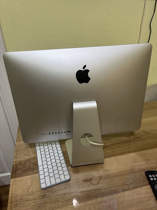 iMac 21.5 (late 2013) i5 16/1TB SSD
