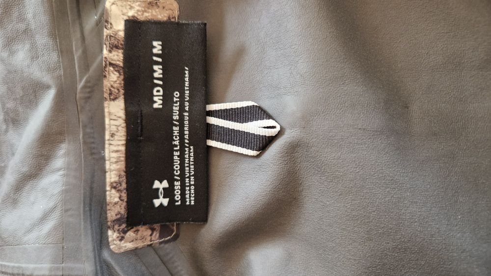 Kurtka Under Armour Essential Hybrid Jacket GoreTex M/L