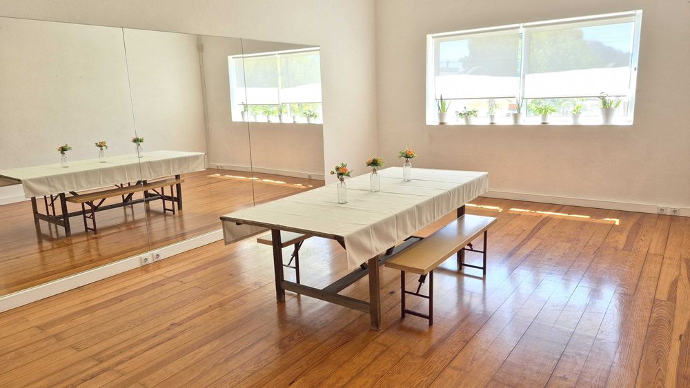 Sala-Estúdio multiusos com 30m2, aluguer à hora/dia